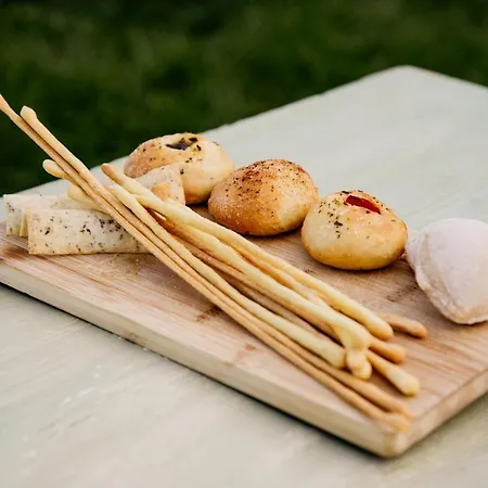 Rocca Dei Saraceni Farma Regalbuto