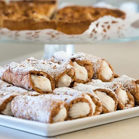 Rocca Dei Saraceni *