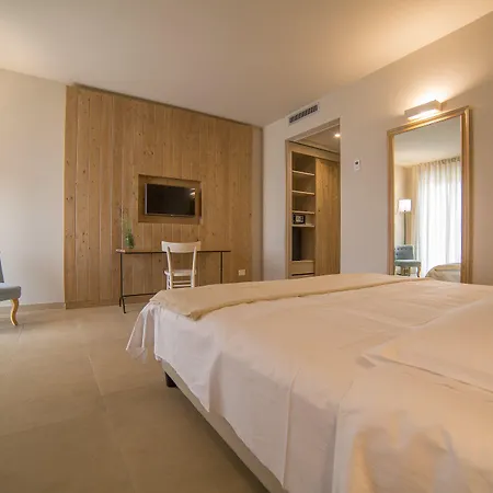 Rocca Dei Saraceni * Regalbuto