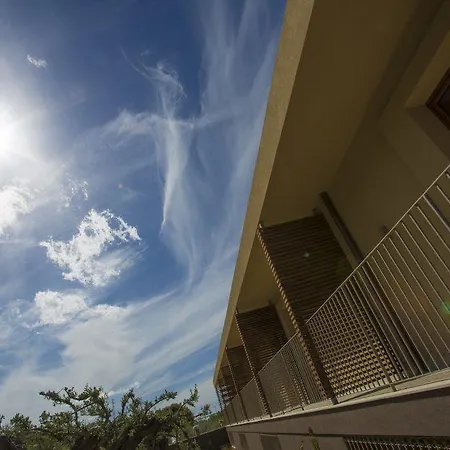 Rocca Dei Saraceni *