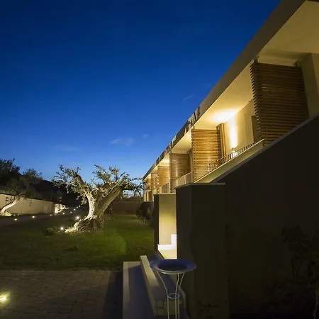 Rocca Dei Saraceni Farma Regalbuto