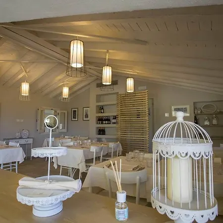 Rocca Dei Saraceni Farm stay