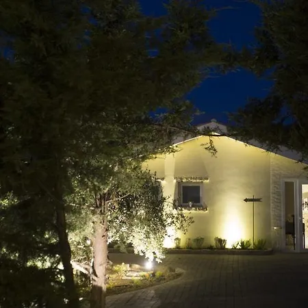 Farm stay Rocca Dei Saraceni *