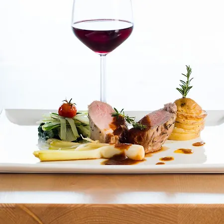 Rocca Dei Saraceni * Regalbuto