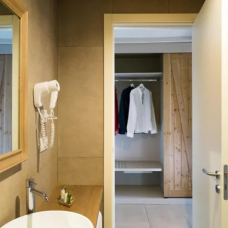 Farm stay Rocca Dei Saraceni *
